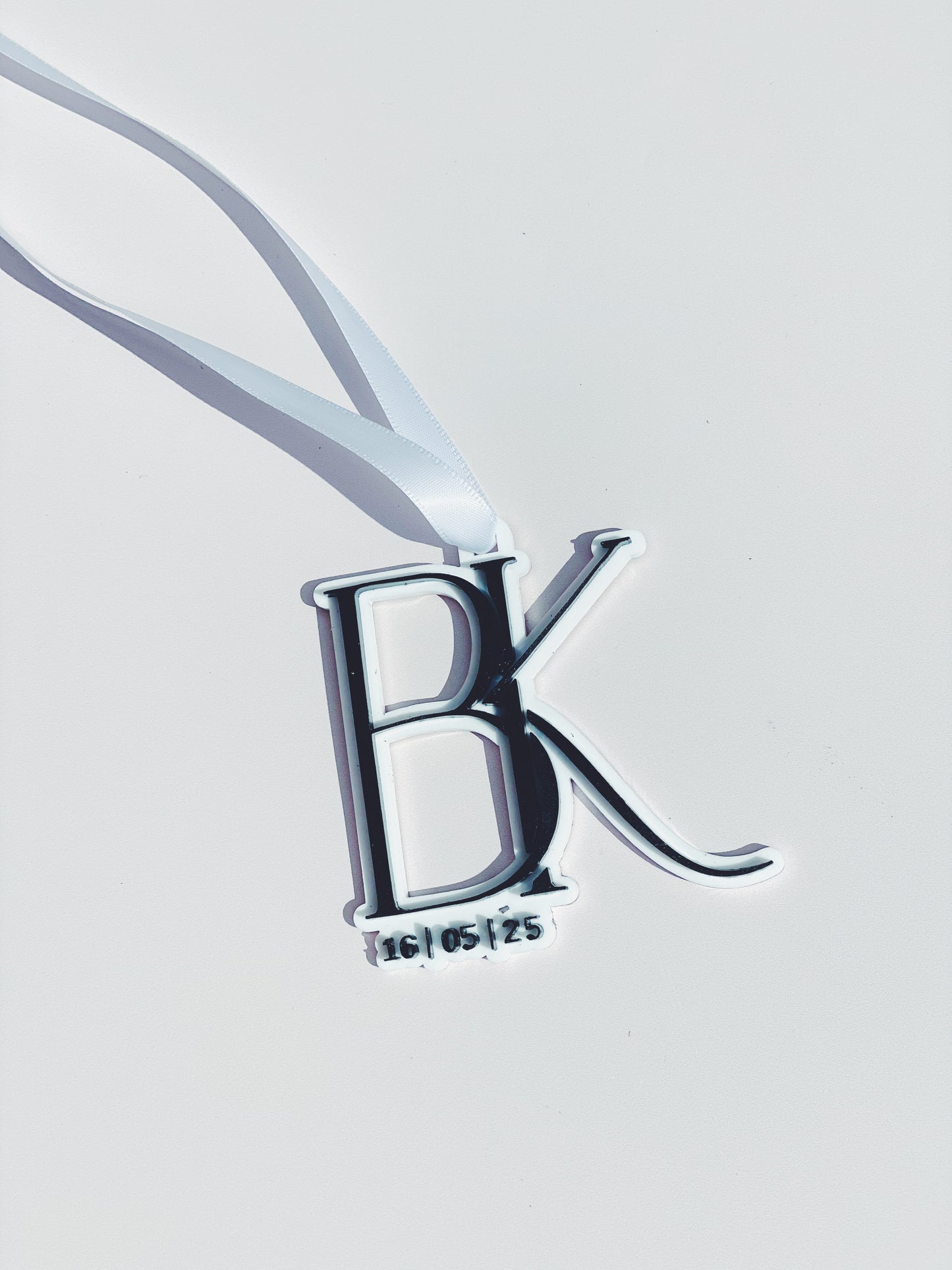 Wedding logo bauble