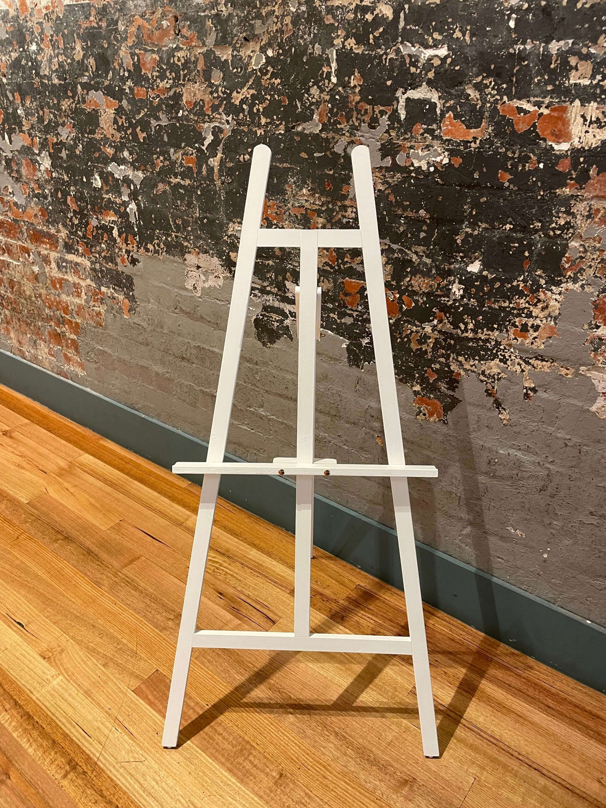 Easel Hire