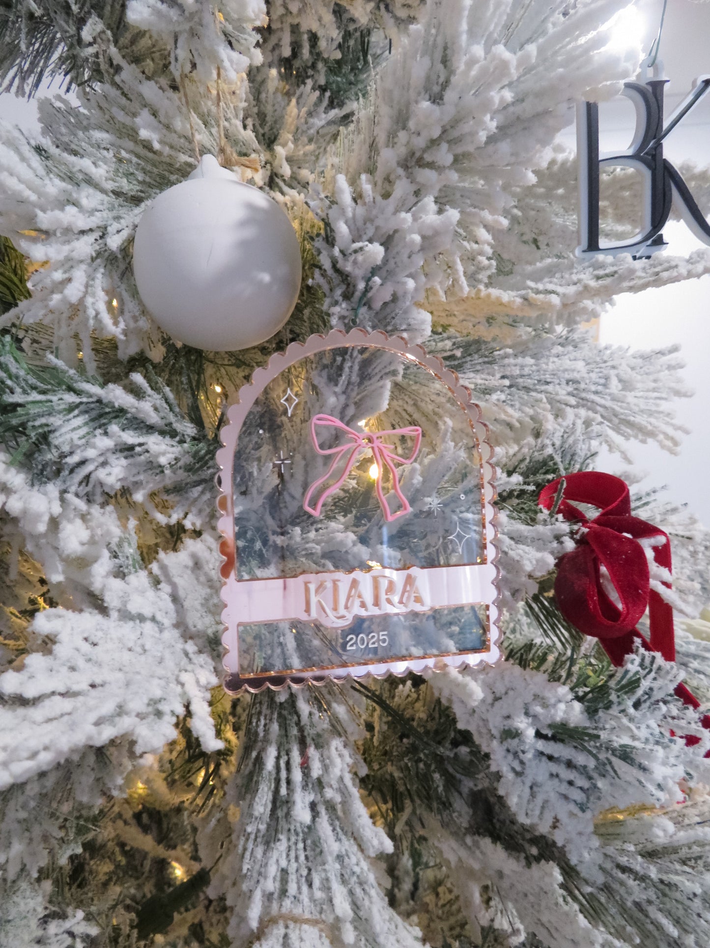 Bow ornament w/clear back