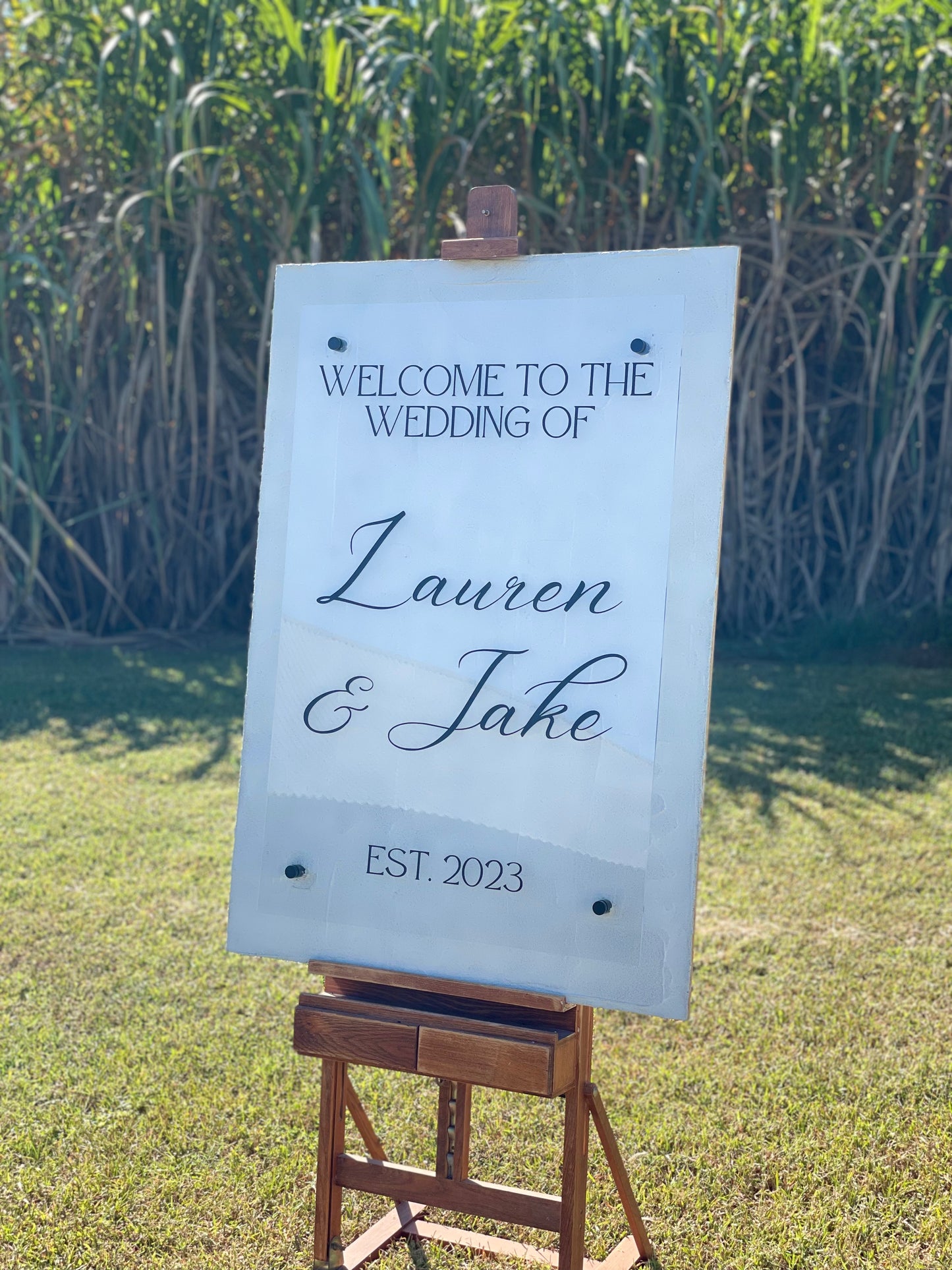 Textured Welcome Sign